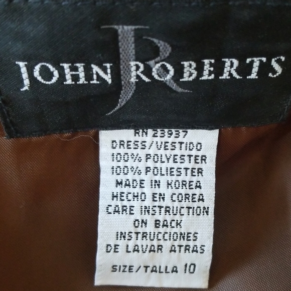 Pretty Brown Dress - Picture 4 of 4